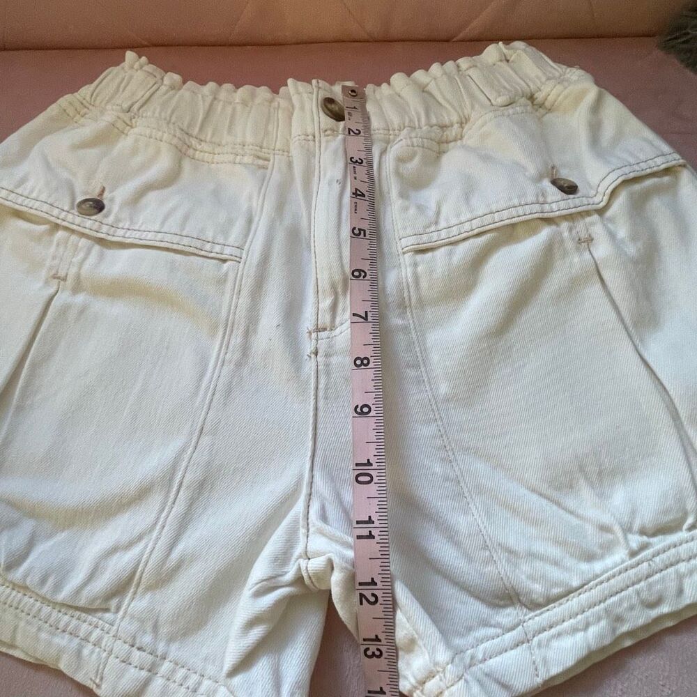 We The Free Effie Denim Pocket Shorts Cream Size XS - Picture 7 of 11